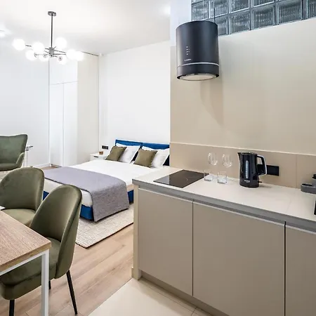 Montenel Apartel מלון דירות 3*