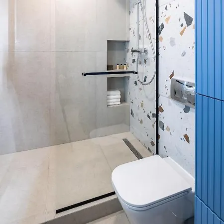 מלון דירות Montenel Apartel