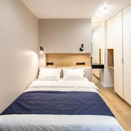 Montenel Apartel 3* לבוב