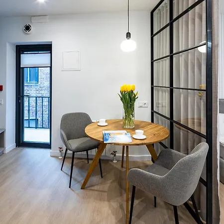 Montenel Apartel מלון דירות לבוב