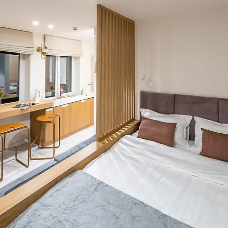 מלון דירות Montenel Apartel 3*