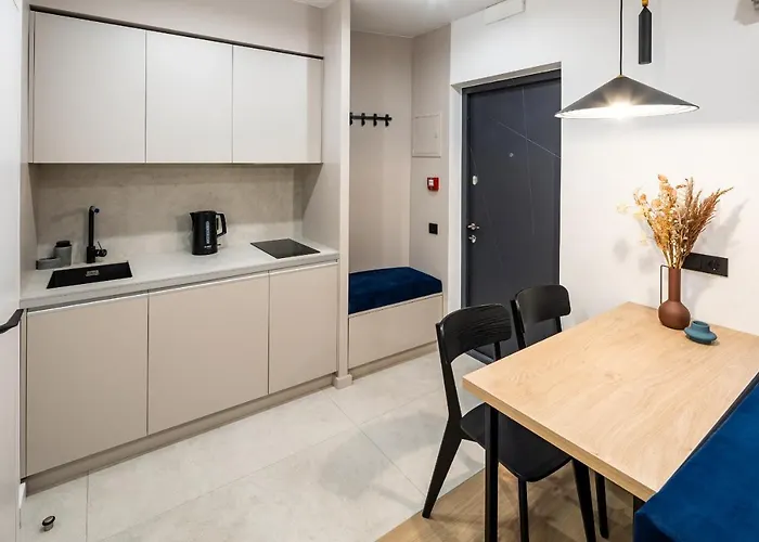 Montenel Apartel Hotel apartamentowy Lwów