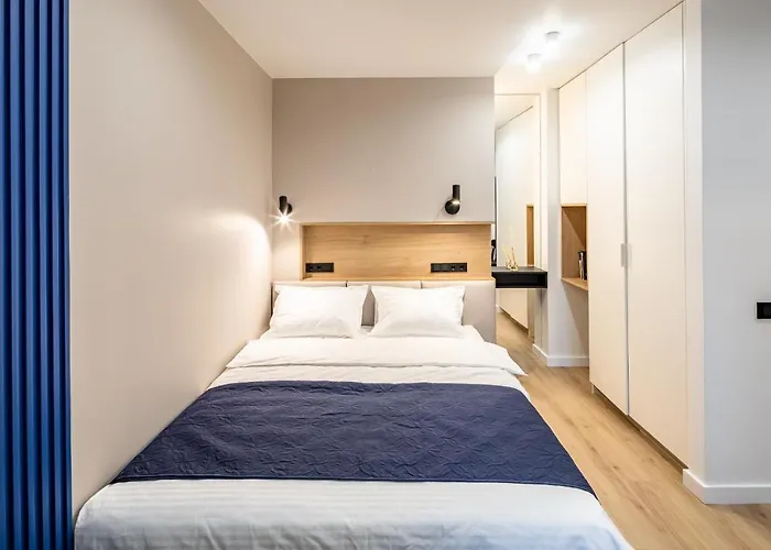 Montenel Apartel 3* Львів