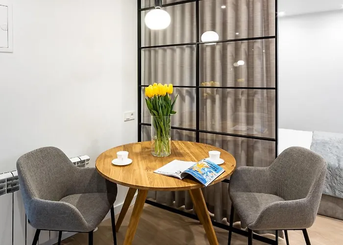 Montenel Apartel Hotel apartamentowy Lwów