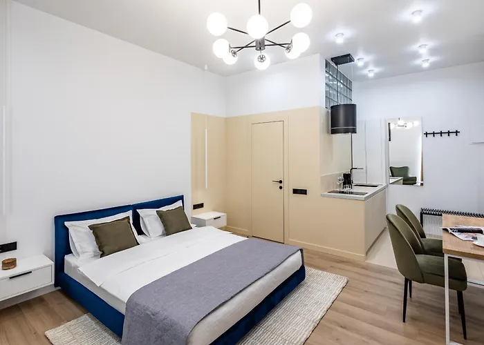 Montenel Apartel 3* Львів