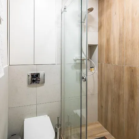 Montenel Apartel Lviv