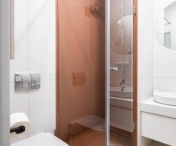 Montenel Apartel Apart Otel Lviv