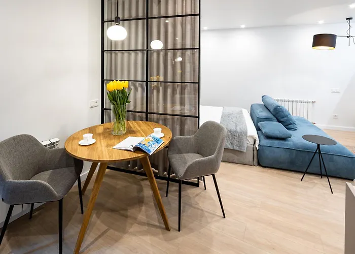 Apart Otel Montenel Apartel Lviv